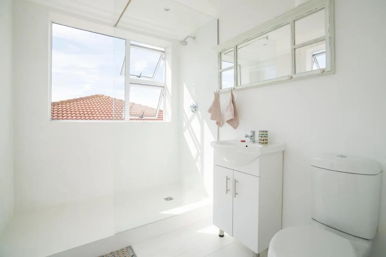 Sunset Beach Living Guesthouse Cape Town