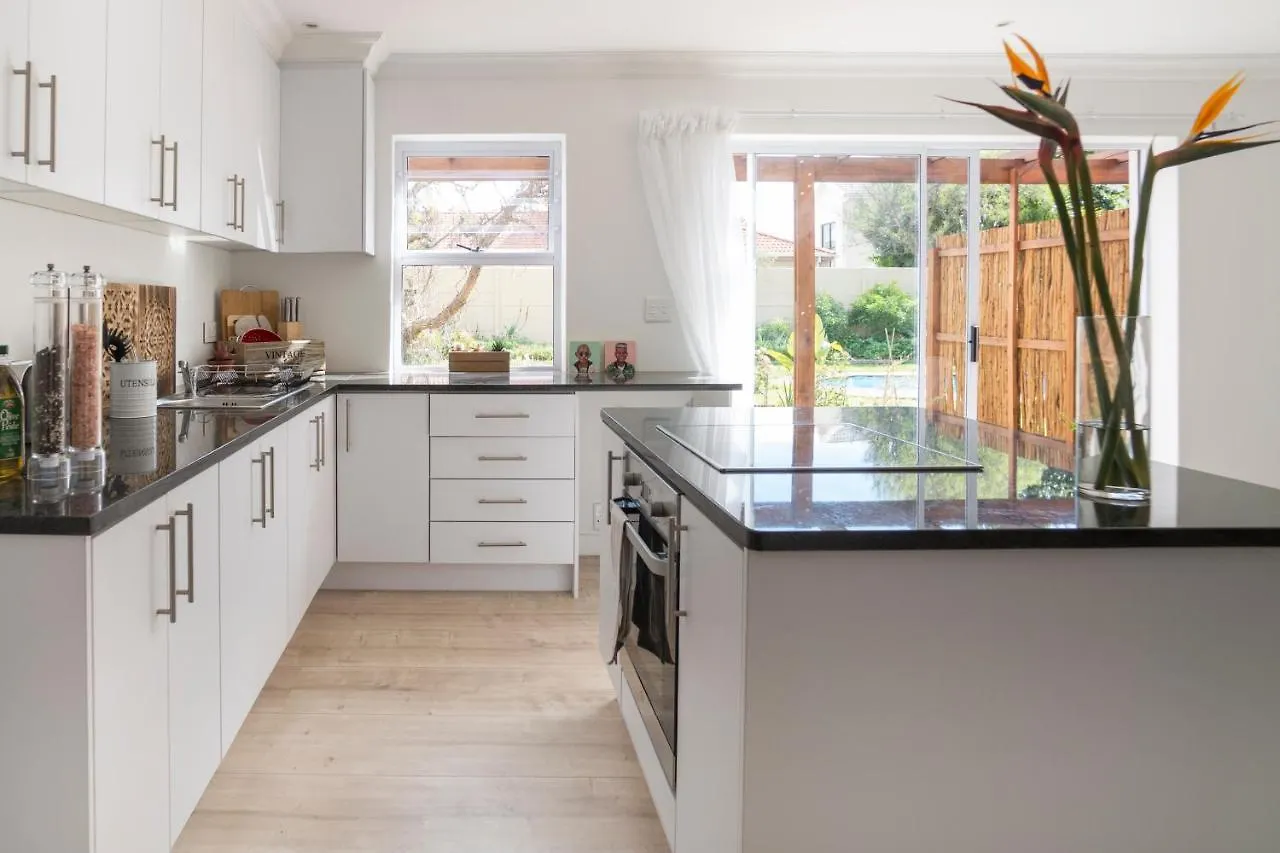 Sunset Beach Living Guesthouse Cape Town