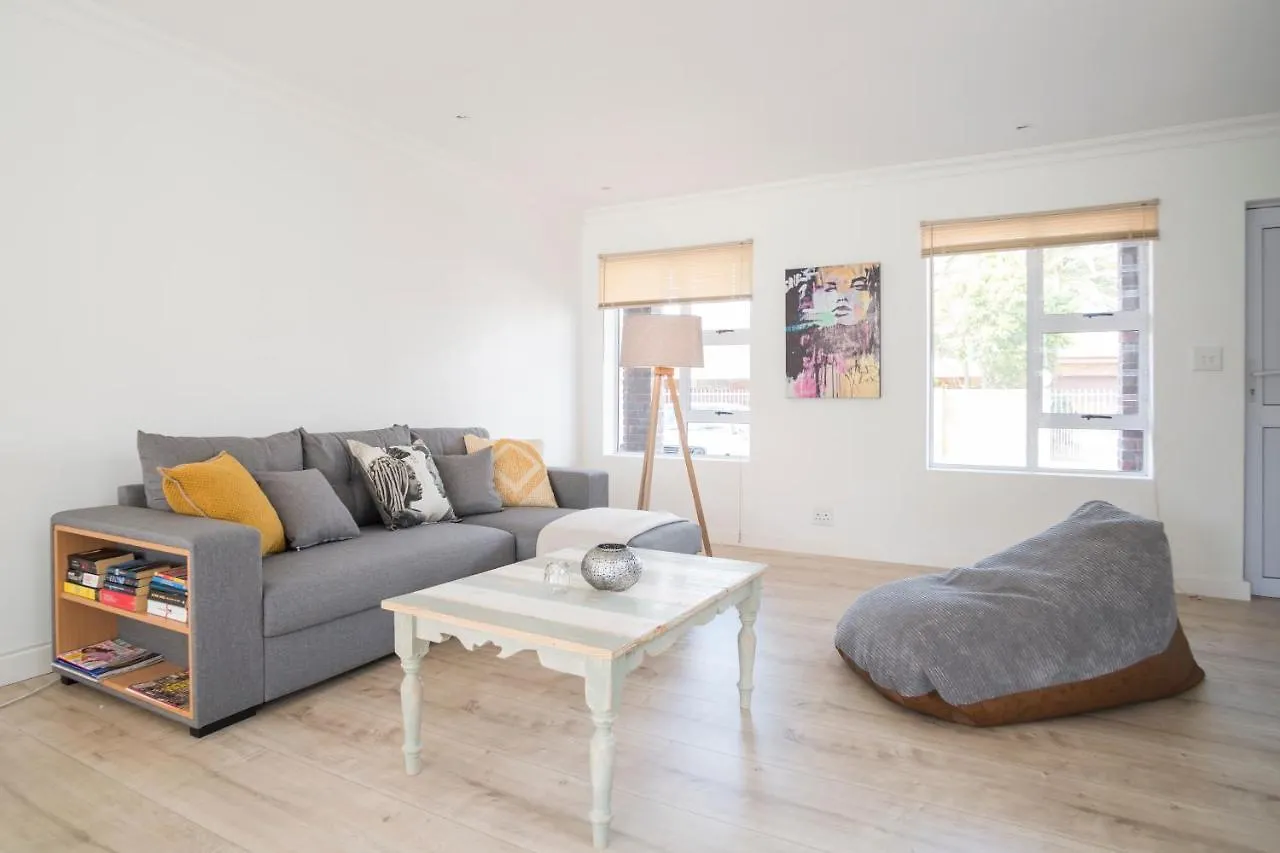Sunset Beach Living Guesthouse Cape Town 0*,  South Africa